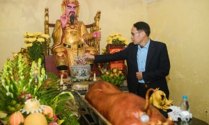 LÃNH ĐẠO HỘI ĐỒNG HỌ HÀ VIỆT NAM DỰ ĐẠI LỄ GIỖ TỔ HỌ HÀ THỔ TY