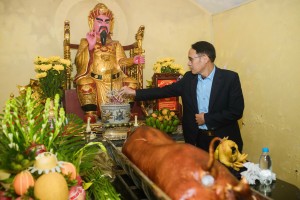 LÃNH ĐẠO HỘI ĐỒNG HỌ HÀ VIỆT NAM DỰ ĐẠI LỄ GIỖ TỔ HỌ HÀ THỔ TY