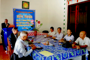 Ông Hà Quang Dự - Đại diện họ Hà Việt Nam thăm Huế